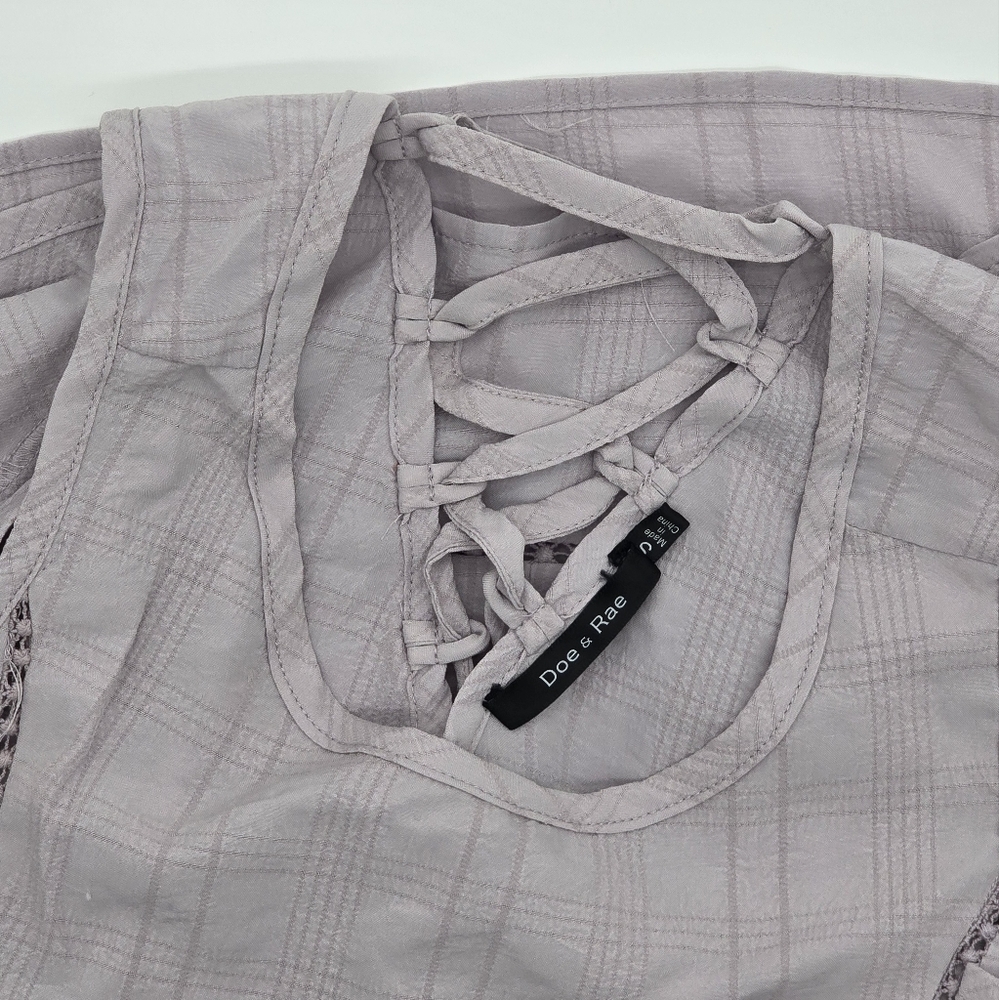 Doe & Rae Flowy Blouse - Picture 2 of 3